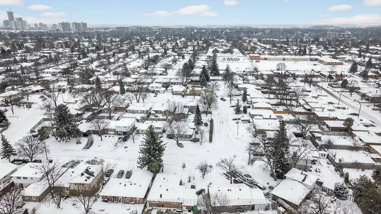 43, Benton, Brampton East, Brampton