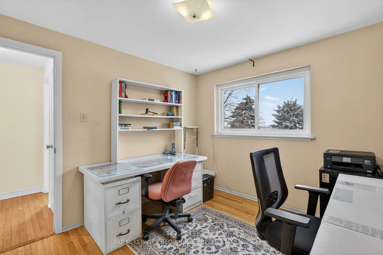 43, Benton, Brampton East, Brampton