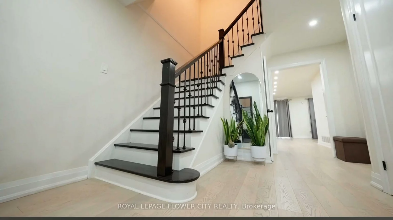 32, Payton, Fletcher's Creek South, Brampton