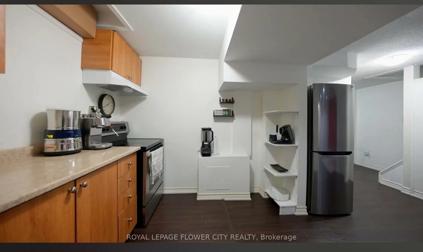 32, Payton, Fletcher's Creek South, Brampton