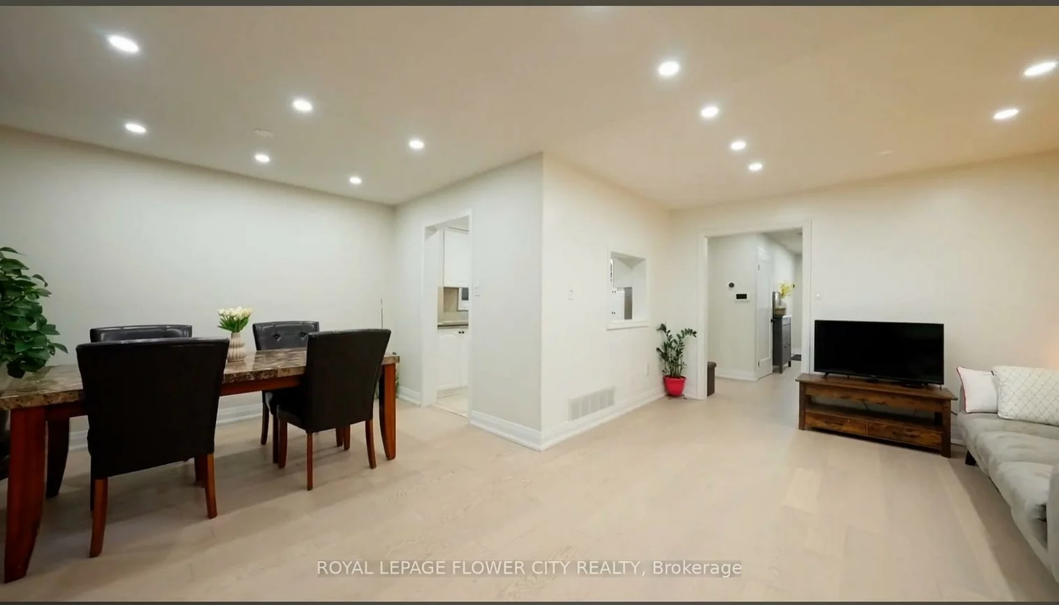 32, Payton, Fletcher's Creek South, Brampton