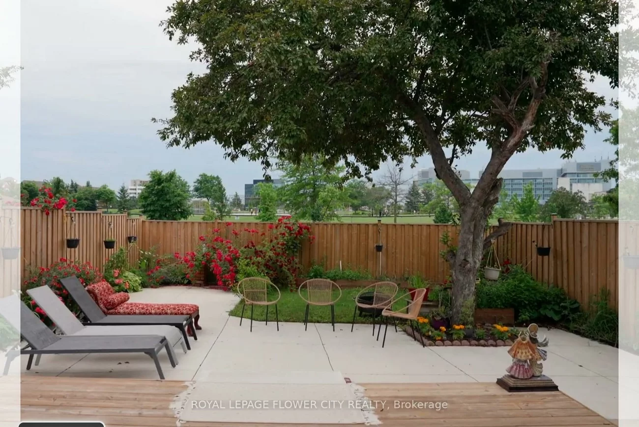 32, Payton, Fletcher's Creek South, Brampton