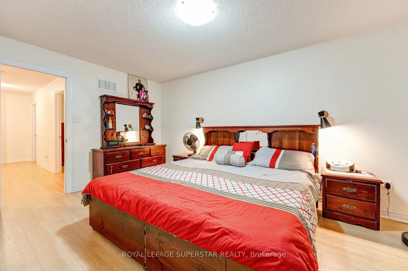 22, Merrickville, Bram West, Brampton