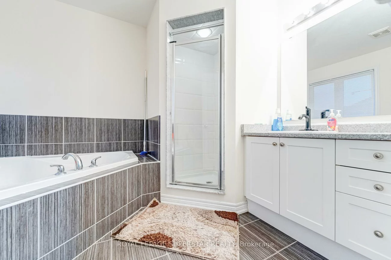 22, Merrickville, Bram West, Brampton