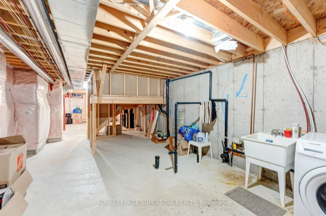 22, Merrickville, Bram West, Brampton