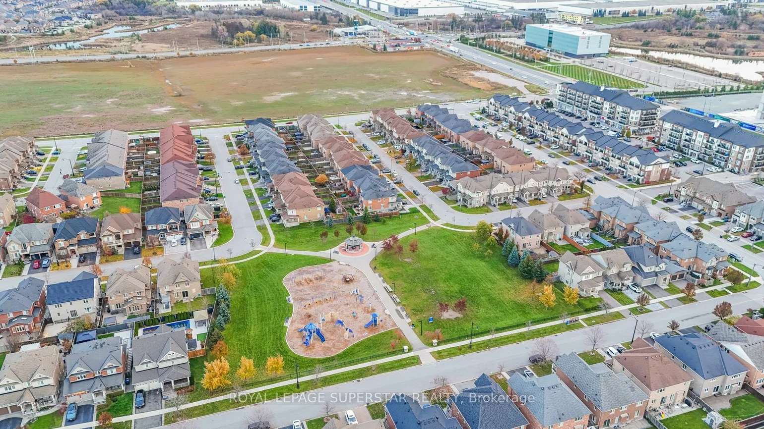 22, Merrickville, Bram West, Brampton