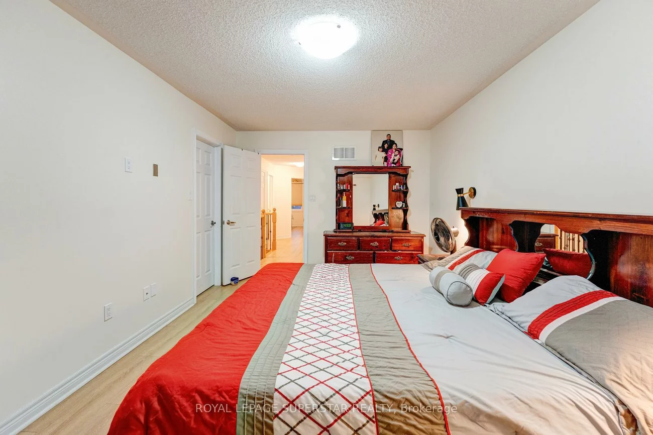 22, Merrickville, Bram West, Brampton