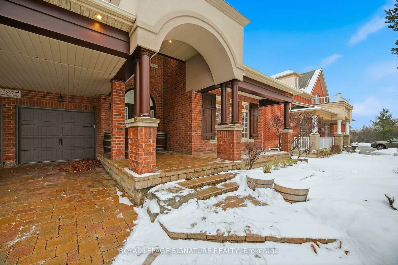 1592, Hallstone, Bram West, Brampton