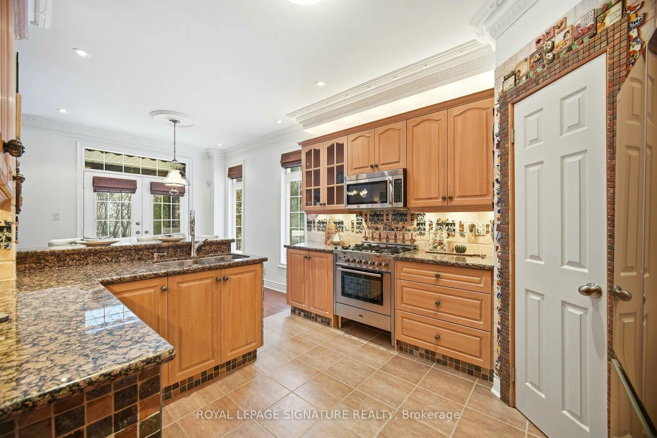 1592, Hallstone, Bram West, Brampton