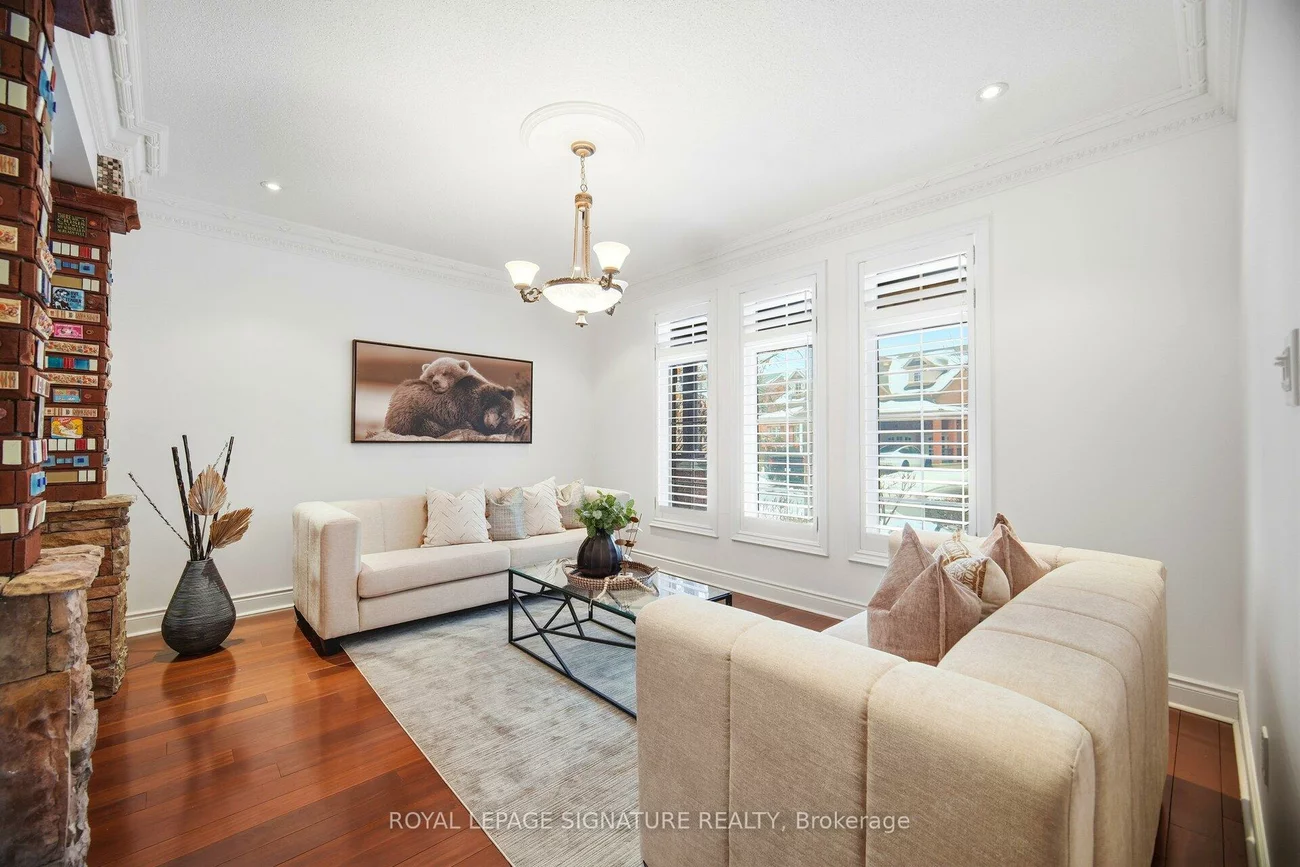 1592, Hallstone, Bram West, Brampton