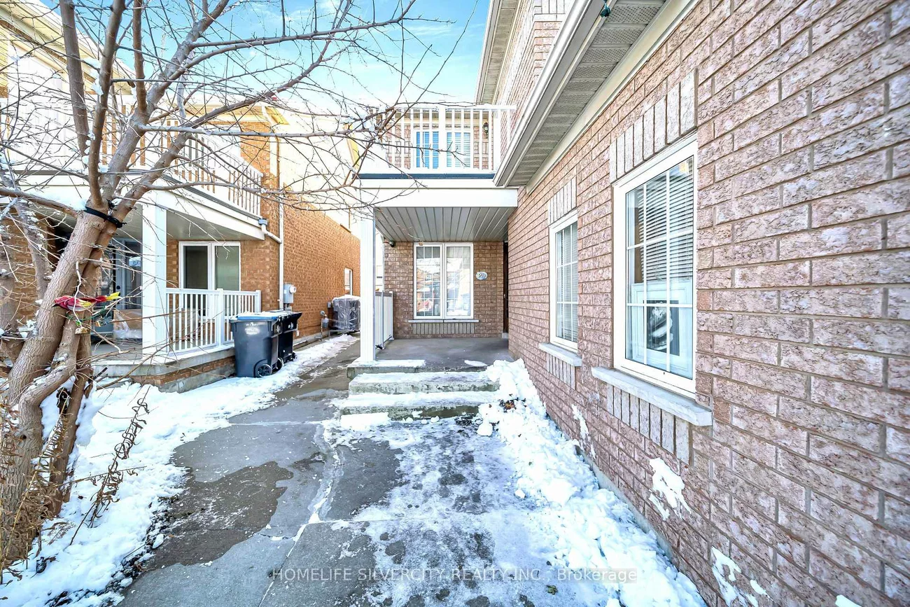 19, Vintage, Fletcher's Creek Village, Brampton