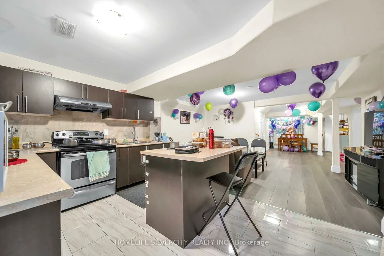 19, Vintage, Fletcher's Creek Village, Brampton