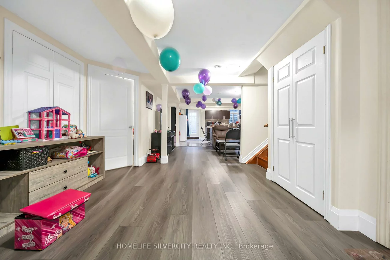 19, Vintage, Fletcher's Creek Village, Brampton