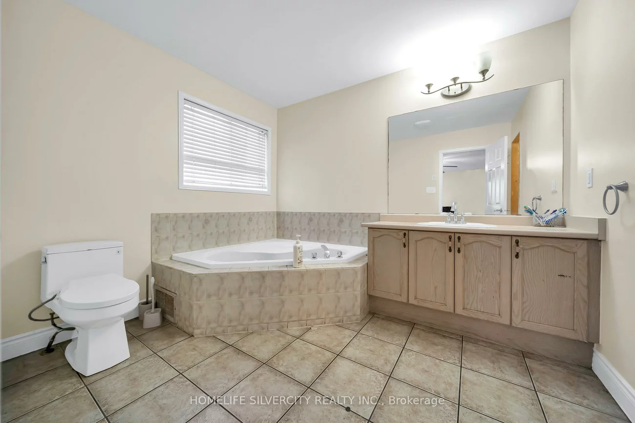 19, Vintage, Fletcher's Creek Village, Brampton