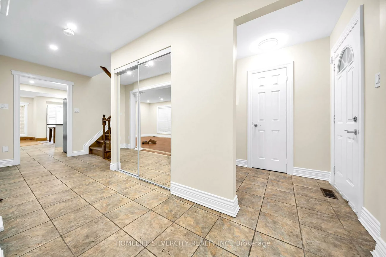 19, Vintage, Fletcher's Creek Village, Brampton