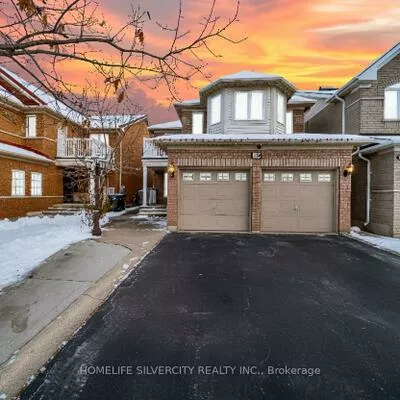 19, Vintage, Fletcher's Creek Village, Brampton