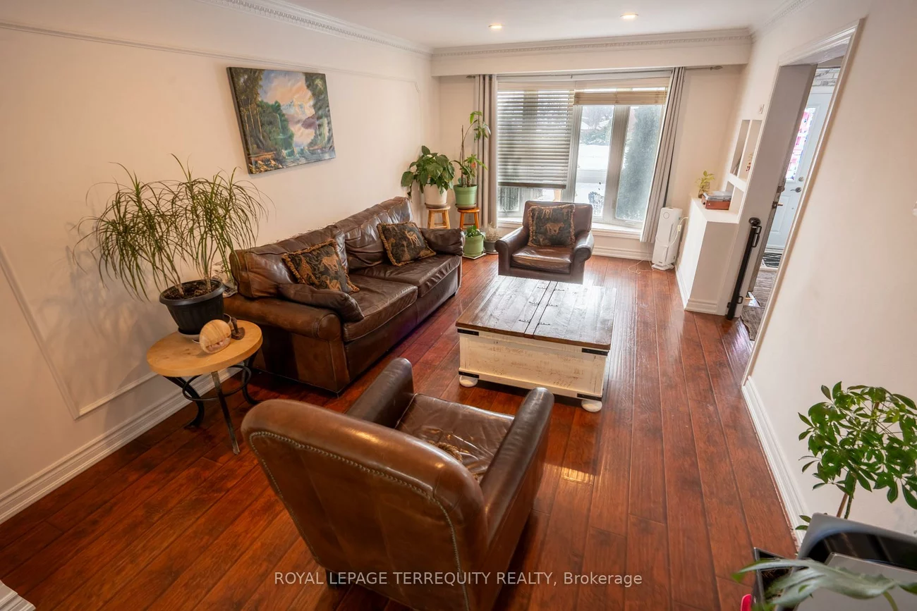 65, Dorset, Southgate, Brampton