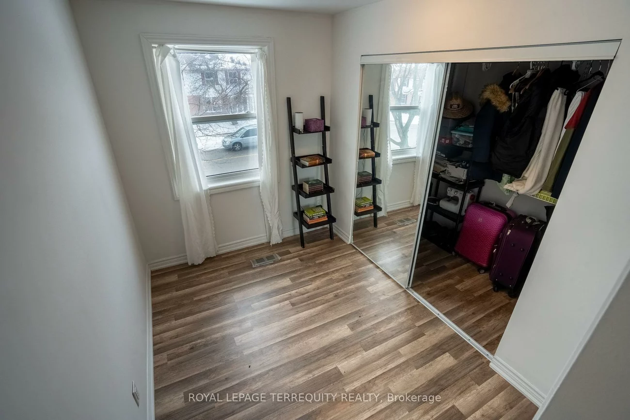 65, Dorset, Southgate, Brampton