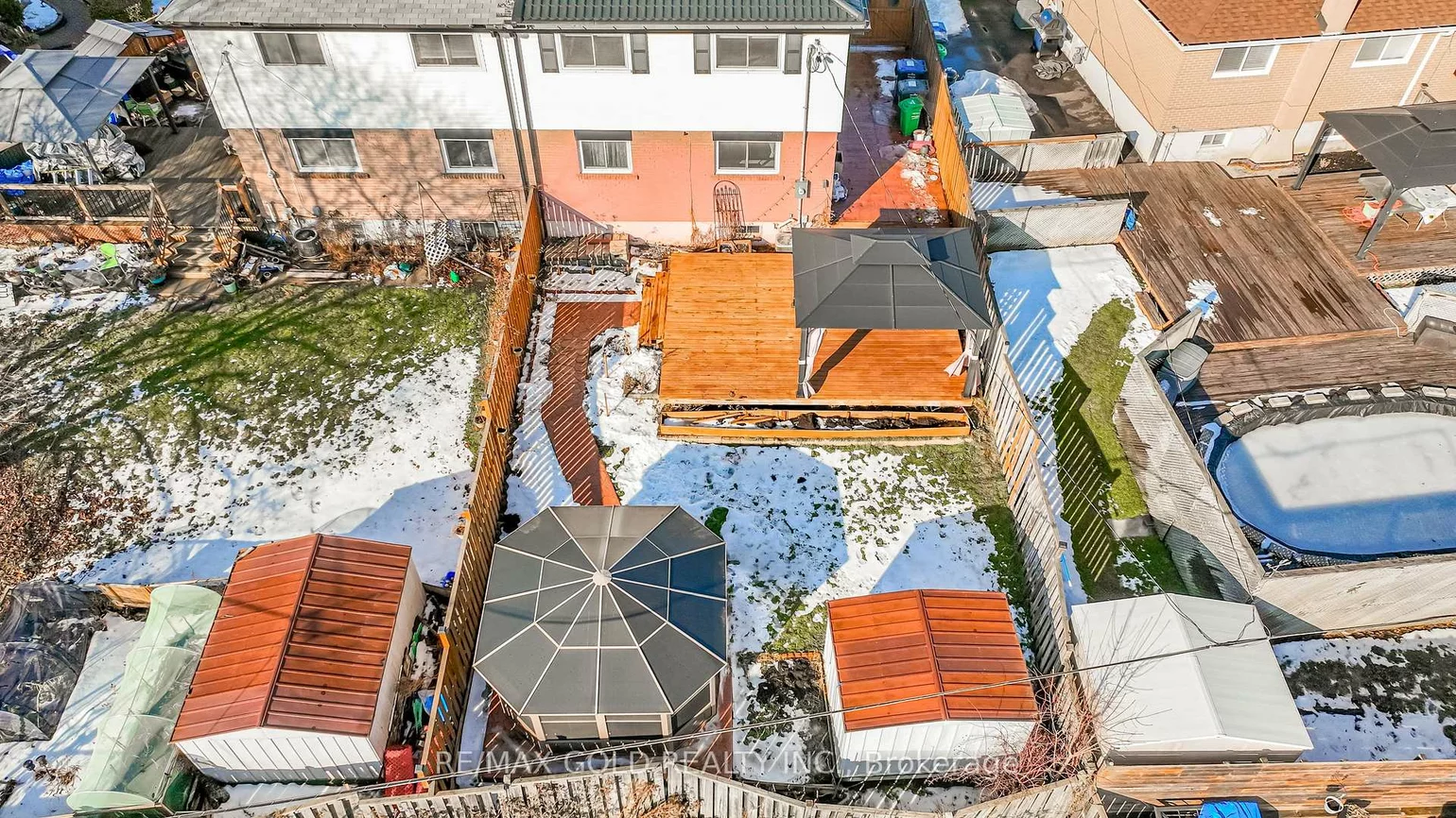 9, Dalton, Southgate, Brampton