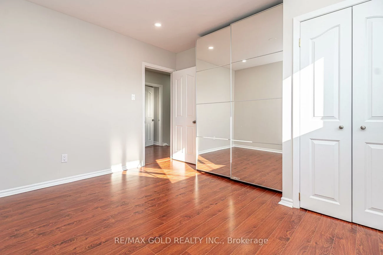 9, Dalton, Southgate, Brampton