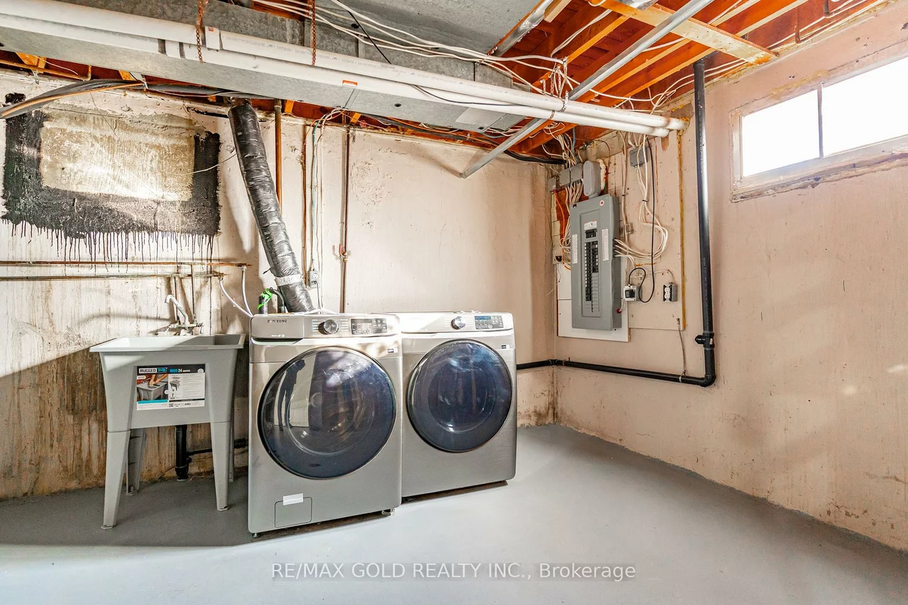 9, Dalton, Southgate, Brampton