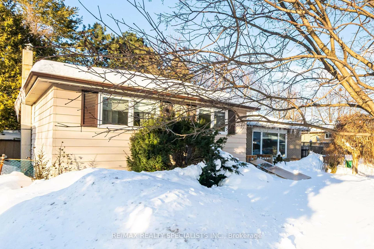 38, Dunblaine, Southgate, Brampton