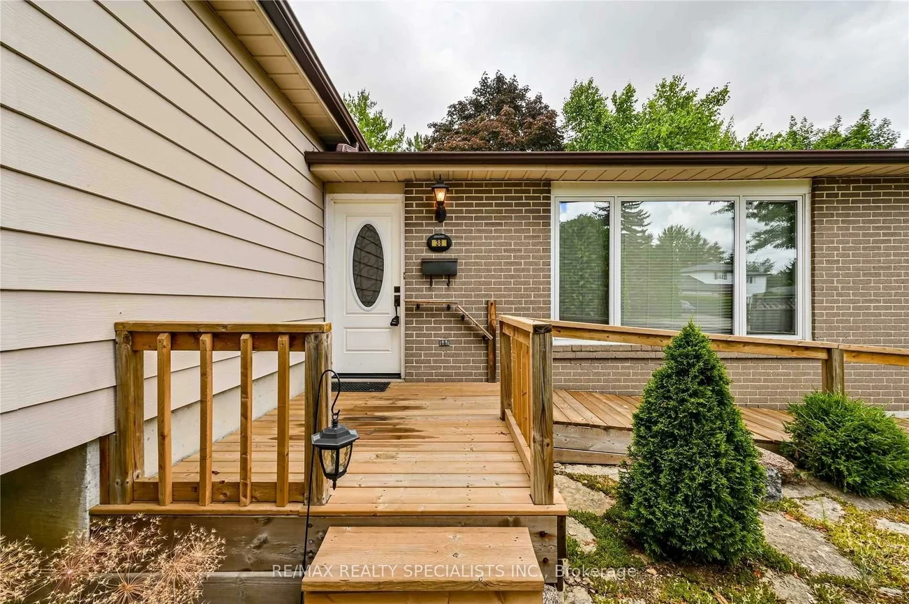38, Dunblaine, Southgate, Brampton