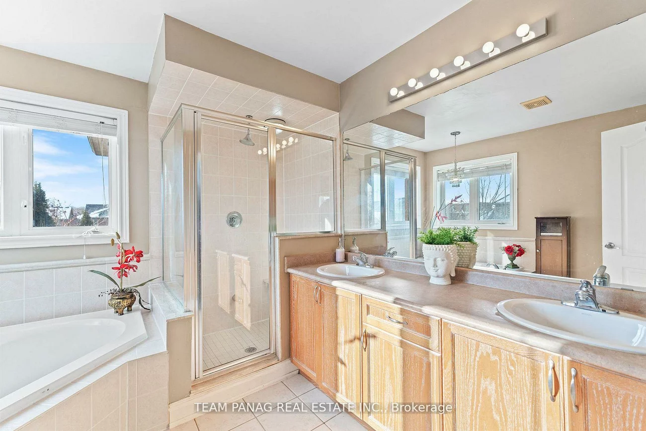 12, Concorde, Vales of Castlemore North, Brampton