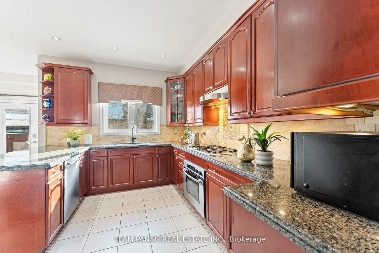 12, Concorde, Vales of Castlemore North, Brampton