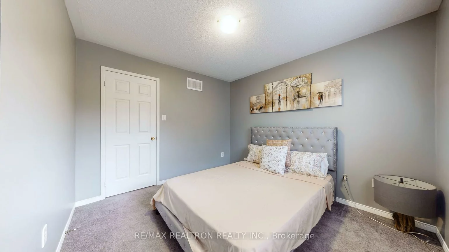 147, Porchlight, Fletcher's Creek Village, Brampton