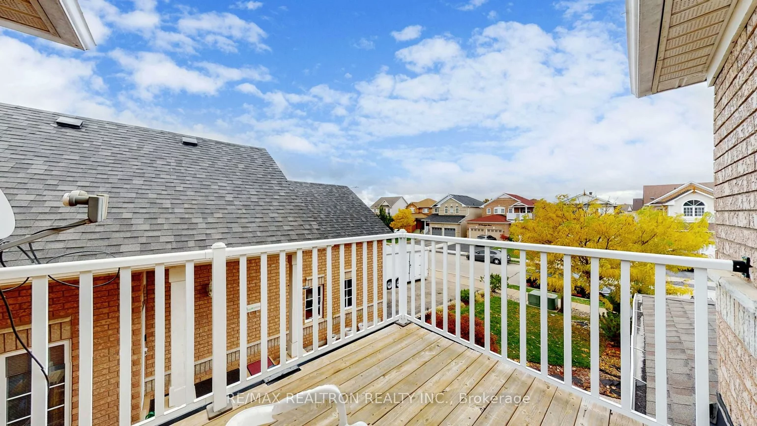 147, Porchlight, Fletcher's Creek Village, Brampton