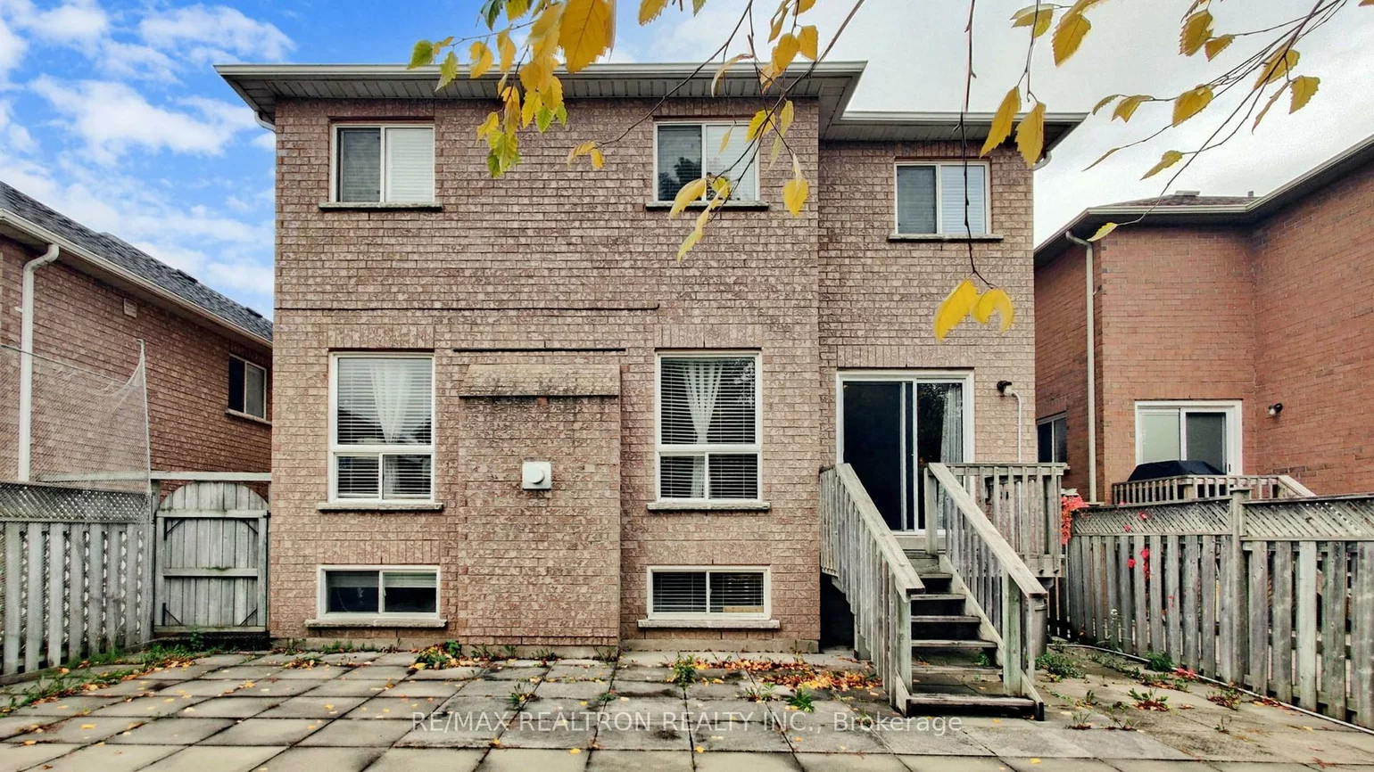 147, Porchlight, Fletcher's Creek Village, Brampton