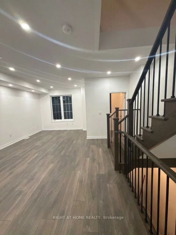 34, Faye, Bram East, Brampton