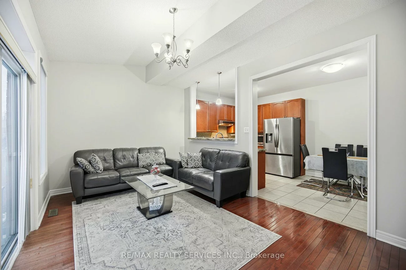 31, Seahorse, Madoc, Brampton