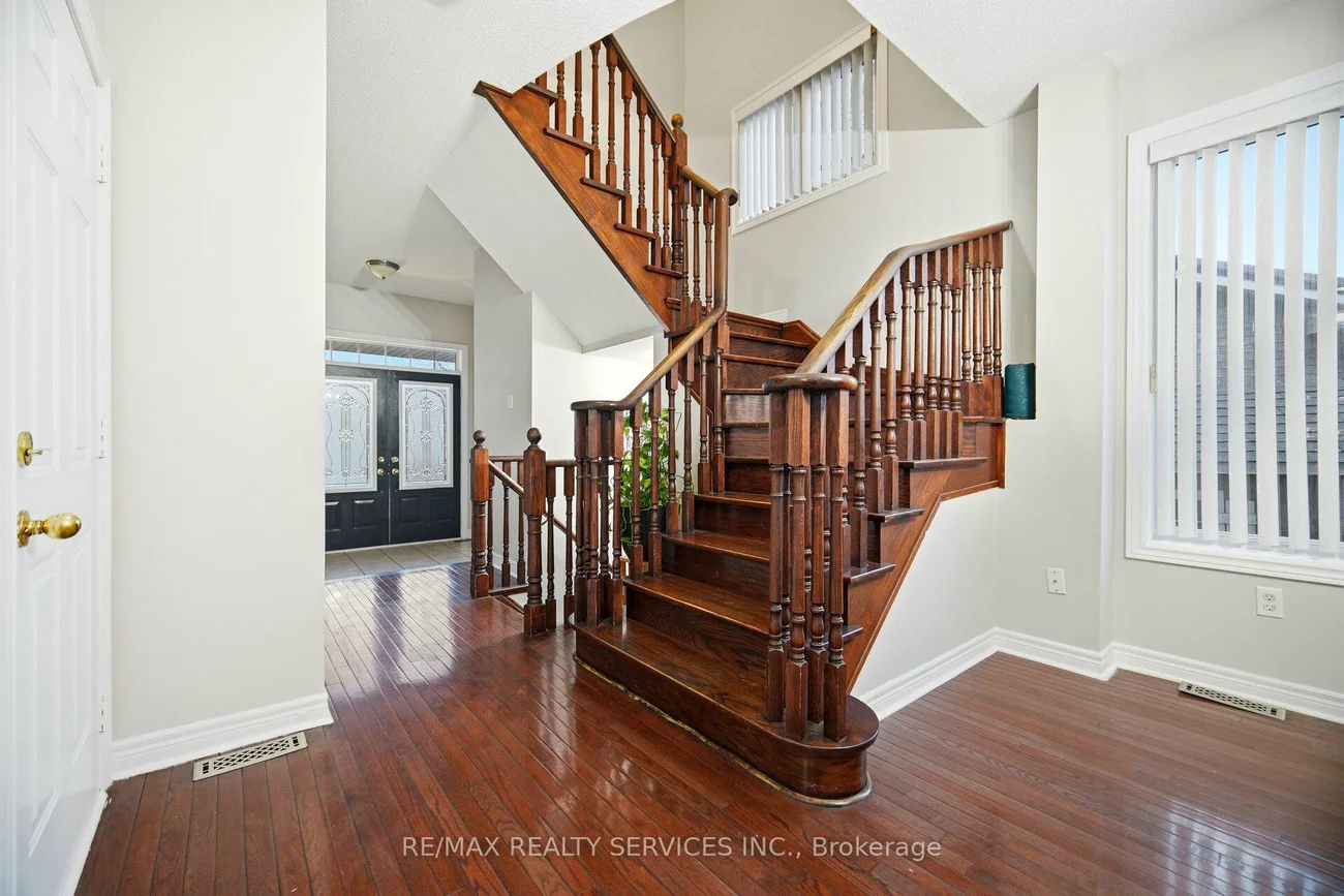 31, Seahorse, Madoc, Brampton