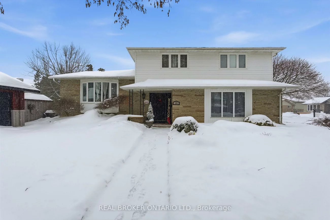13, Pine Tree, Brampton East, Brampton
