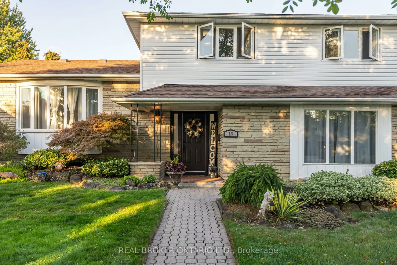13, Pine Tree, Brampton East, Brampton