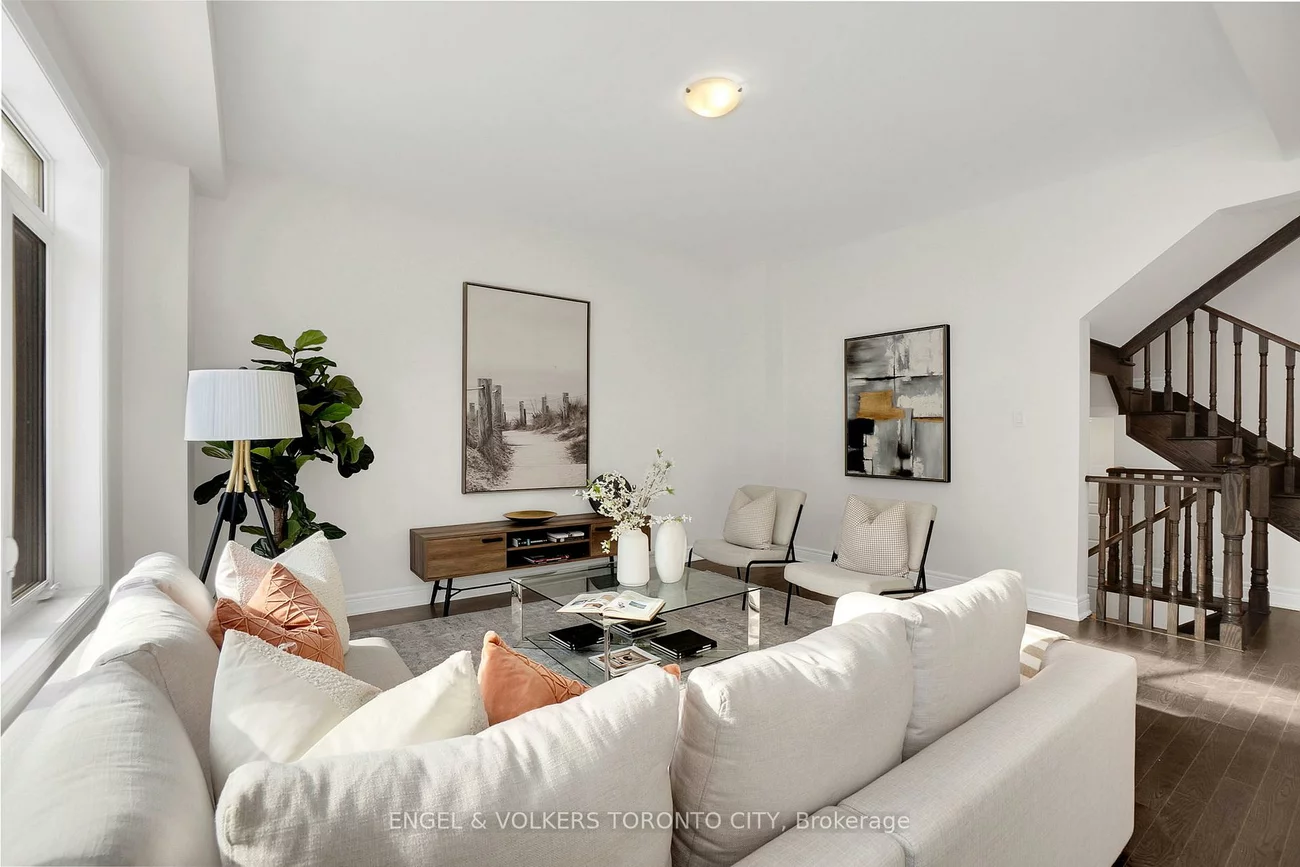 72, Claremont, Sandringham-Wellington North, Brampton