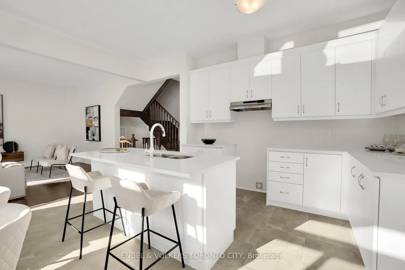 72, Claremont, Sandringham-Wellington North, Brampton