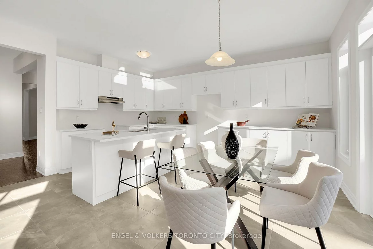 72, Claremont, Sandringham-Wellington North, Brampton