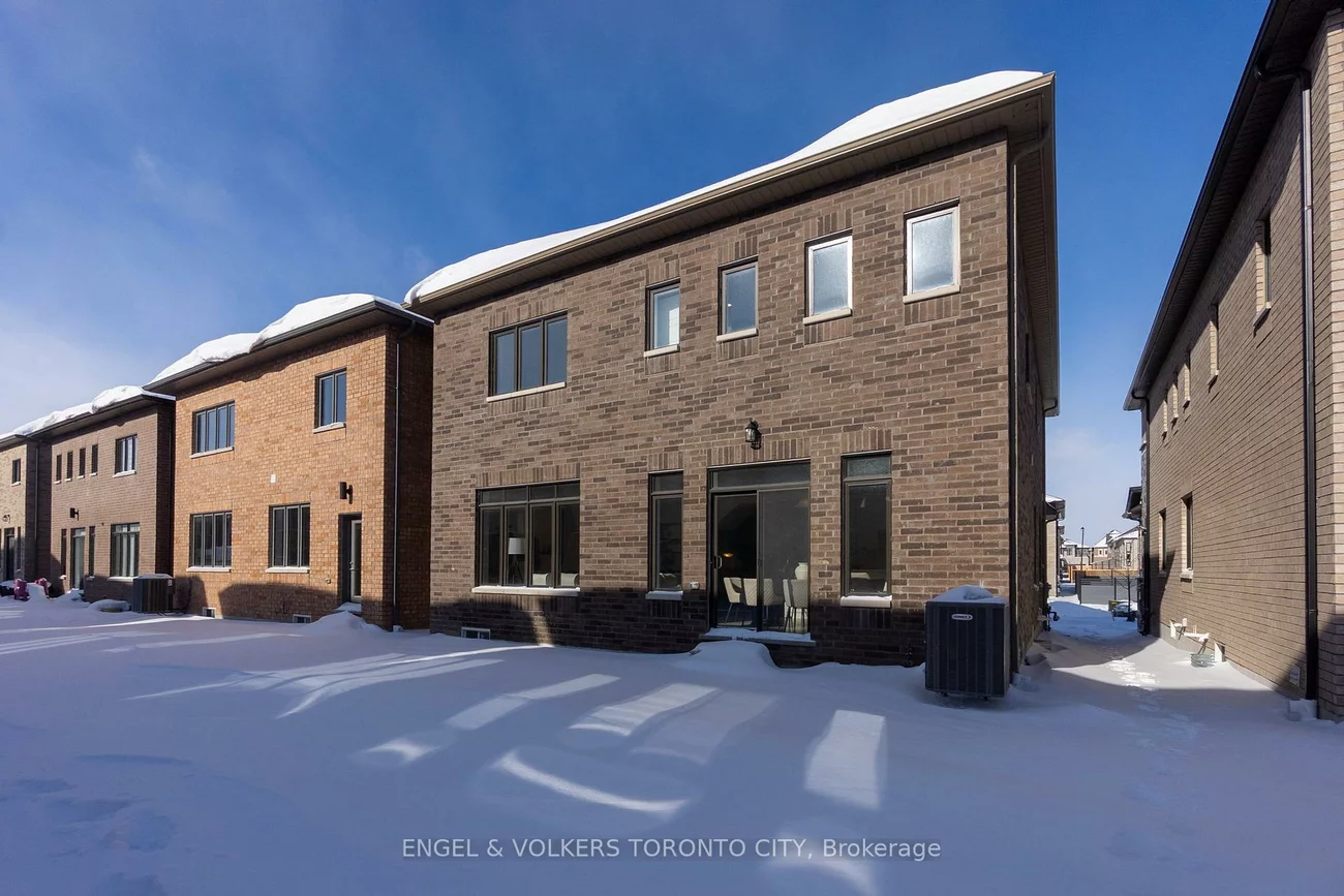 72, Claremont, Sandringham-Wellington North, Brampton