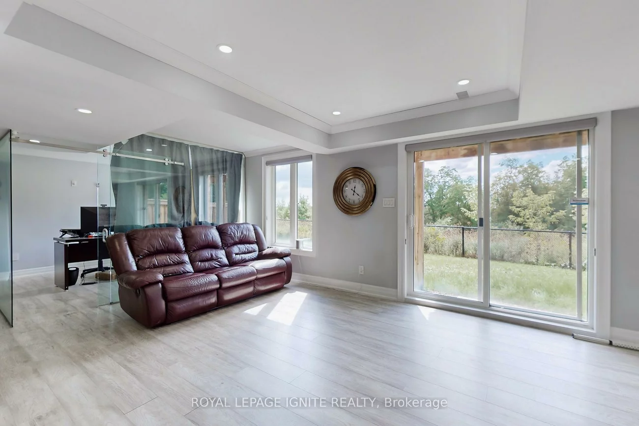 24, Arrowpoint, Credit Valley, Brampton