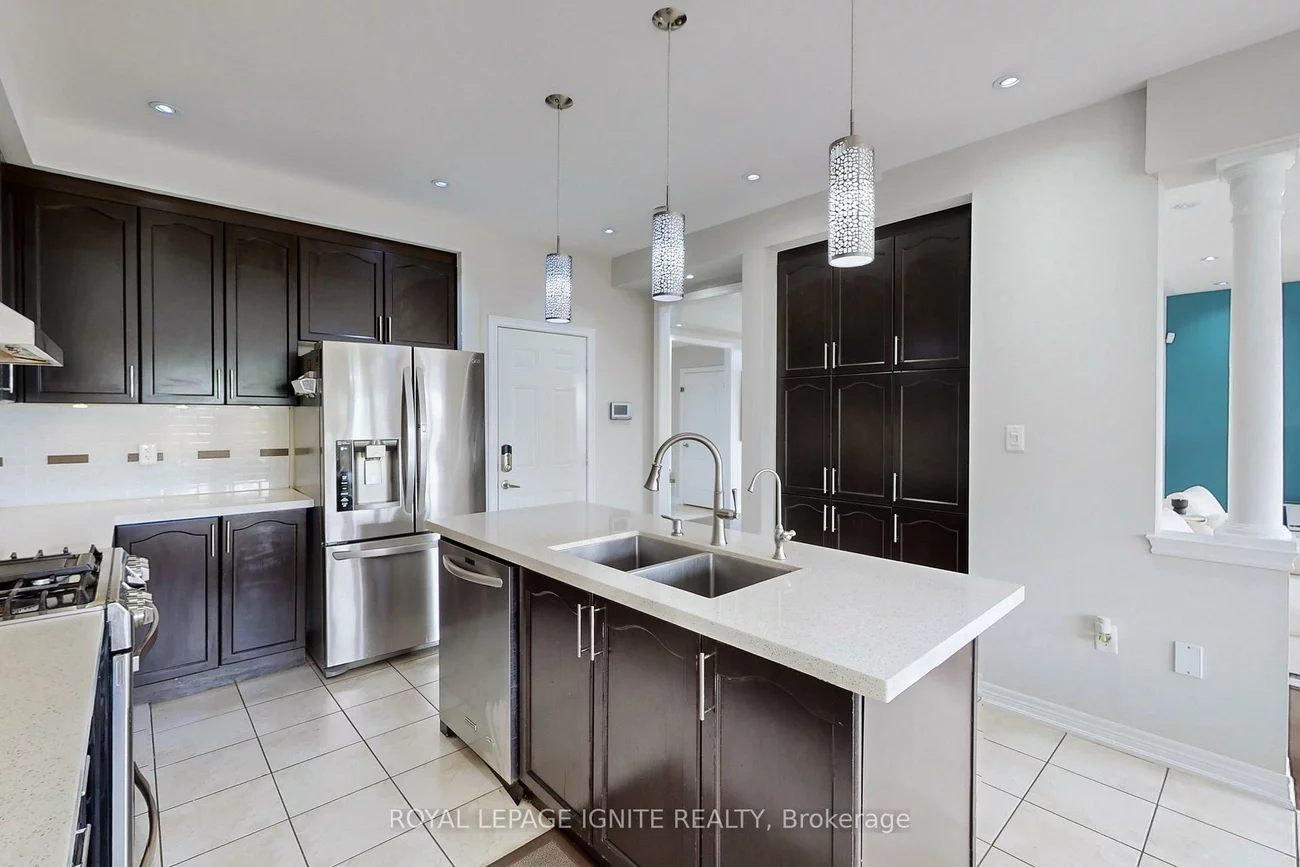 24, Arrowpoint, Credit Valley, Brampton