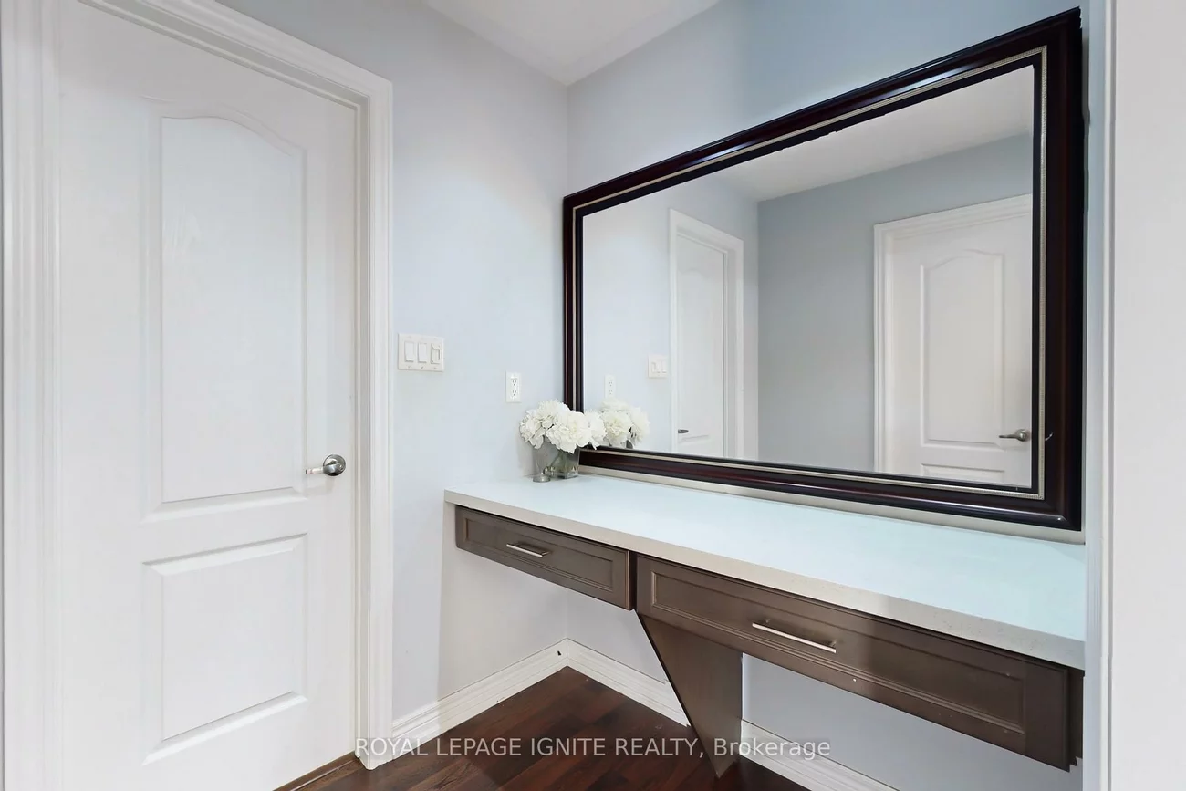 24, Arrowpoint, Credit Valley, Brampton