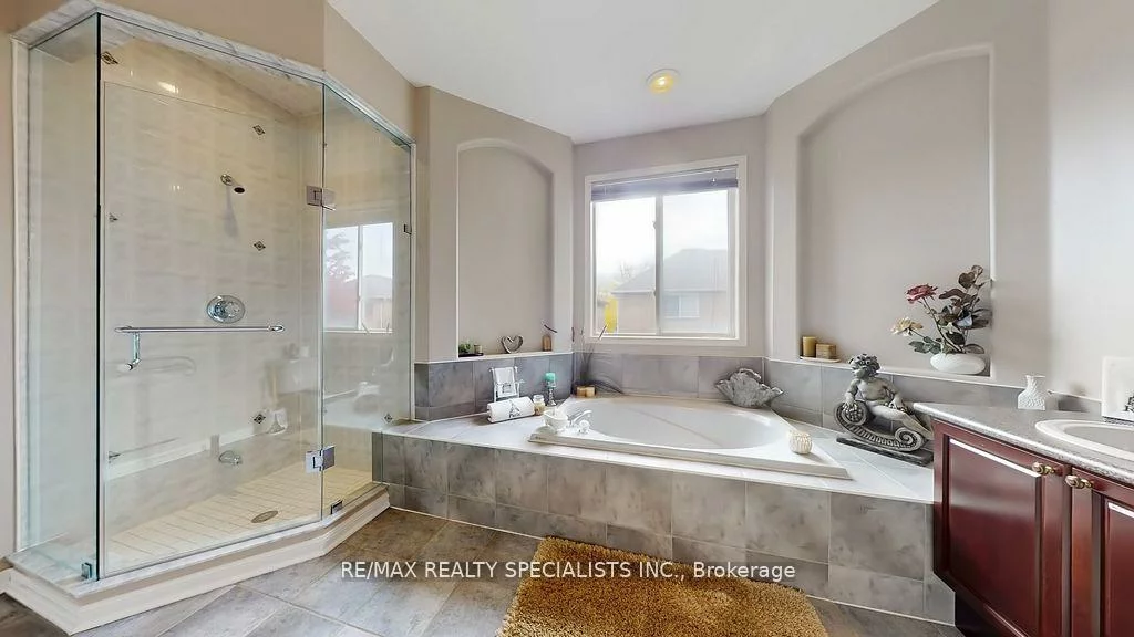 11, Wonder, Vales of Castlemore, Brampton