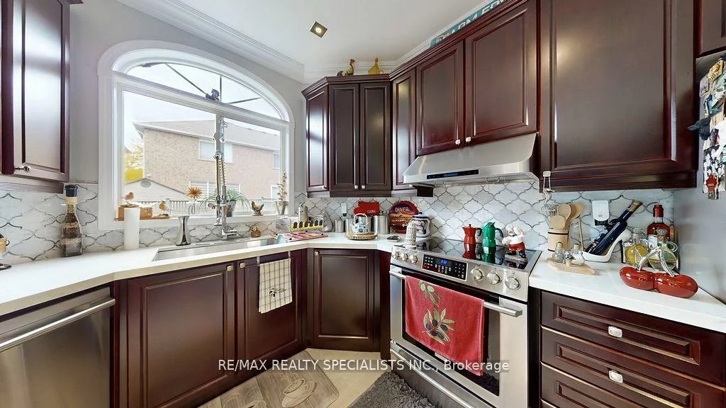 11, Wonder, Vales of Castlemore, Brampton