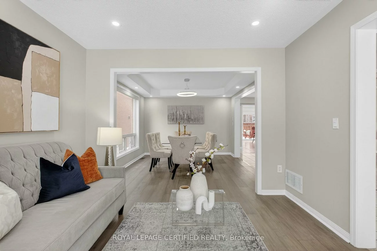 10, Verona, Vales of Castlemore, Brampton