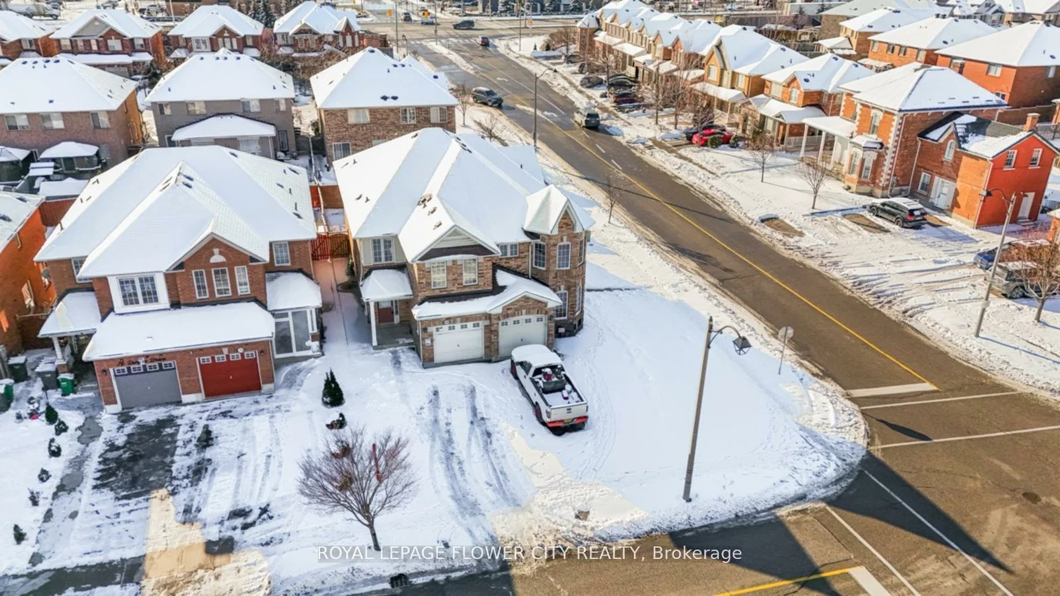 80, Dwyer, Gore Industrial North, Brampton