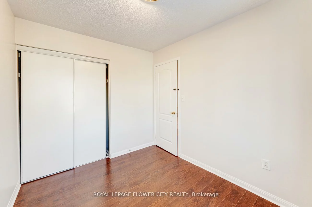 80, Dwyer, Gore Industrial North, Brampton