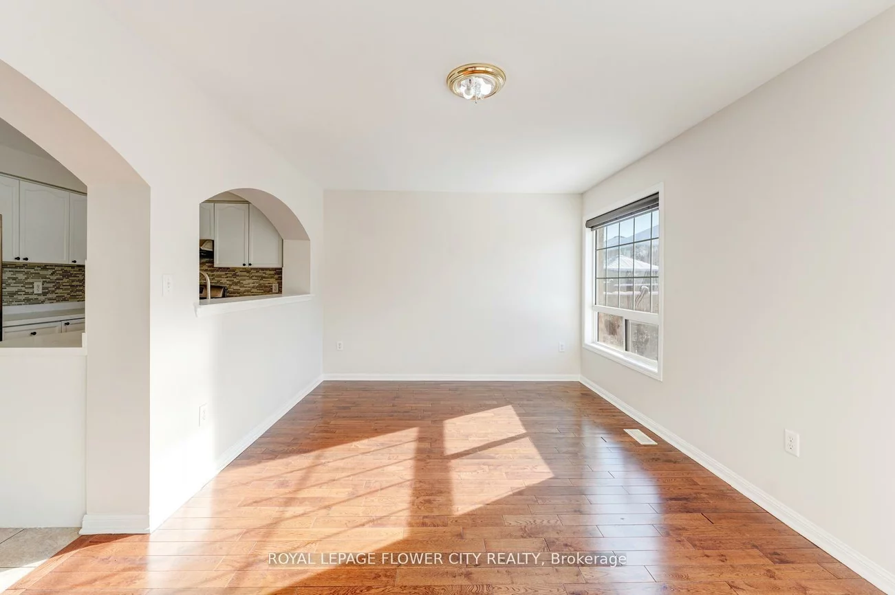 80, Dwyer, Gore Industrial North, Brampton